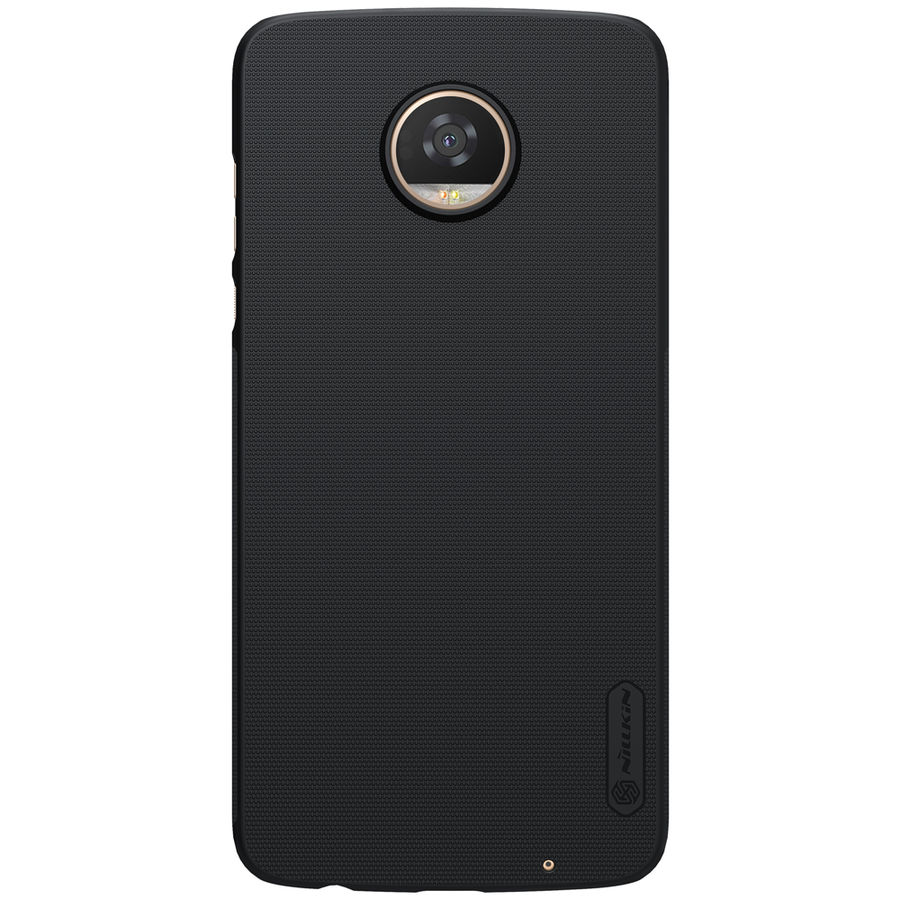 Чехол (клип-кейс) Nillkin Super Frosted Shield, для Motorola Moto Z2 Play, черный Чехол (клип-кейс) Nillkin Super Frosted Shield, для Motorola Moto Z2 Play, черныйЧехлы для смартфонов<br>Чехол (клип-кейс) Nillkin Super Frosted Shield изготавливается из жесткого прочного пластика (поликарбоната). Чехол надежно защищает ваш смартфон Motorola Moto Z2 Play от внешних воздействий, грязи, пыли, брызг. Чехол обеспечивает свободный доступ ко всем функциональным кнопкам смартфона и камере.<br><br>Цвет: черный<br>Тип чехла: накладка