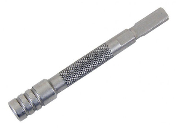 Мультитул Leatherman Bit Driver Extender (931009) Мультитул Leatherman Bit Driver Extender (931009)Мультитулы<br>Удлиннитель битодержателя. Применяется для удобства пользования битами. Может использоваться с мультитулами (Charge, Wave, Surge, Skeletool) и ножами (с33В, с55В, е33В, е55В). А также совместим с набором Bit Kit. ПЭ упаковка.<br>