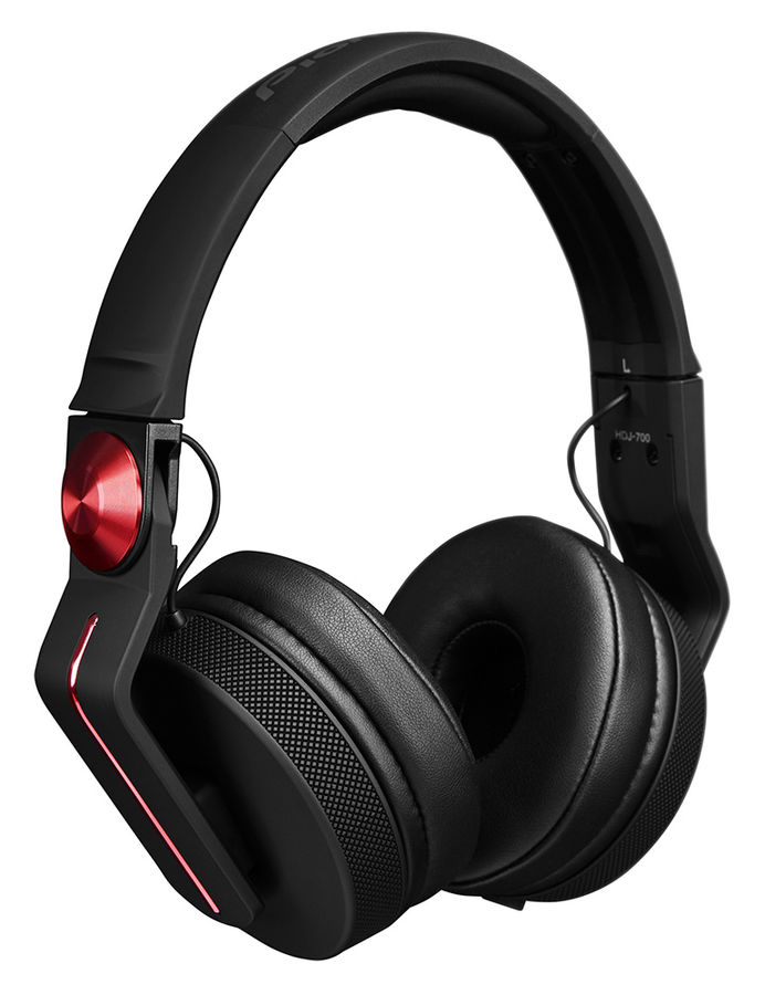 Наушники PIONEER HDJ-700-R, накладные, красный/черный, проводные Наушники PIONEER HDJ-700-R, накладные, красный/черный, проводныеНаушники<br>Pioneer DJ представляет HDJ-700 - надежные наушники полностью закрытой конструкции, специально настроенные для чистого и глубокого воспроизведения средне и низкочастотного диапазона при мониторинге танцевальной музыки. Наушники выполнены в аскетичном тонком дизайне для соответствия любому стилю.<br><br>Цвет: красный/черный