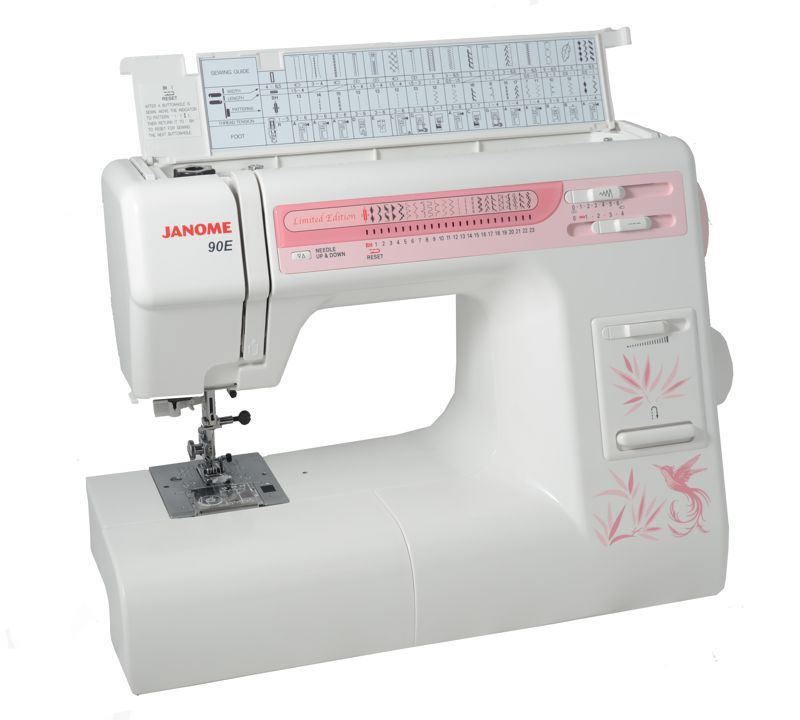 Швейная машина JANOME 90E белый Швейная машина JANOME 90E белыйШвейные машины<br>электромеханическая, кол-во строчек 23, челнок: горизонтальный, выполнение петель: автоматическое, нитевдеватель, подсветка<br><br>Цвет: белый