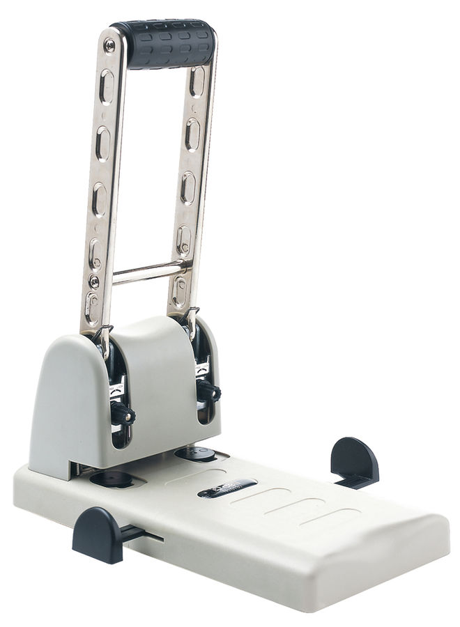 Дырокол Deli Heavy Duty E0130 макс.:100лист. металл ассорти отв.:2 с линейкой Дырокол Deli Heavy Duty E0130 макс.:100лист. металл ассорти отв.:2 с линейкойДыроколы<br>пробиваемых листов, до 100; пробиваемых отверстий, до 2; диаметр отверстий 6мм; расстояние между отверстиями 80мм; с линейкой<br><br>Цвет: ассорти