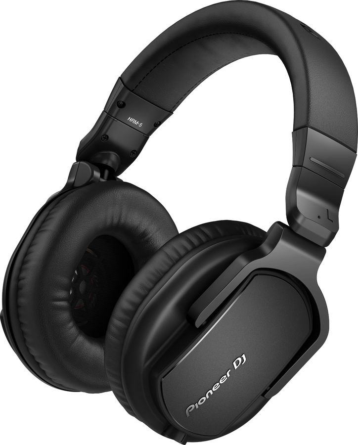 Наушники PIONEER HRM-5, мониторы, черный, проводные Наушники PIONEER HRM-5, мониторы, черный, проводныеНаушники<br>HRM-5 - профессиональные студийные наушники, которые обладают неокрашенным, нейтральным и детальным звучанием и предназначены для продюсеров и музыкантов, работающих в студии. Модель построена на основе 40-мм HD-драйвера.<br><br>Цвет: черный