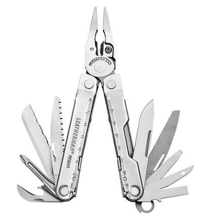 Мультитул Leatherman REBAR (831557) 101.6мм 17функций серебристый карт.коробка Мультитул Leatherman REBAR (831557) 101.6мм 17функций серебристый карт.коробкаМультитулы<br>Пассатижи, съемные стальные кусачки для проводов, съемные стальные кусачки для твердых проводов, электрический обжим для контактов, 420HC нож, 420HC серрейтоный нож, напильник по дереву и металлу, маленькая отвертка, большая отвертка, отвертка Phillips, шило с ушком, линейка (8 дюймов/20 cm), открывалка для бутылок, консервный нож, кусачки для многожильных проводов. Все опции фиксируются от случайного закрытия.<br><br>Цвет: серебристый