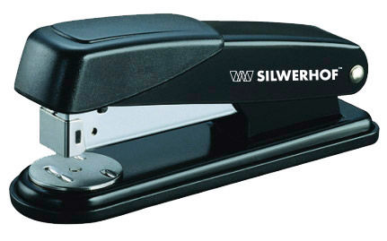 Степлер Silwerhof 401063-01 NERO 24/6 26/6 (20листов) черный 100скоб металл коробка Степлер Silwerhof 401063-01 NERO 24/6 26/6 (20листов) черный 100скоб металл коробкаСтеплеры<br>скрепление (листов): 20шт; глубина прошивки, до 62мм<br><br>Материал: металл<br>Цвет: черный