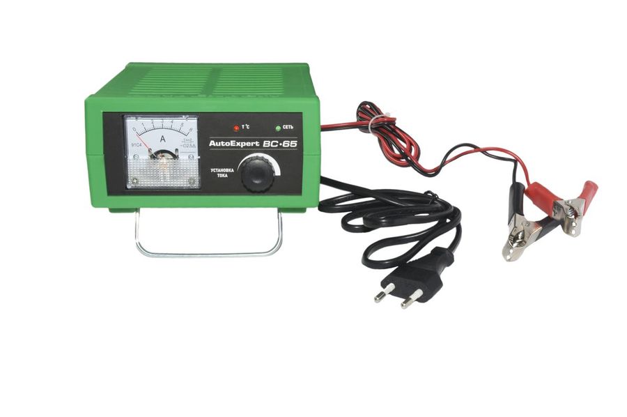 Зарядное устройство AUTOEXPERT BC-65 Зарядное устройство AUTOEXPERT BC-65Автомобильные зарядные устройства<br>Компактное зарядное устройство для обслуживания и зарядки всех типов 12 вольтовых свинцовых аккумуляторных батарей, используемых в автомобилях и мототехнике.<br>