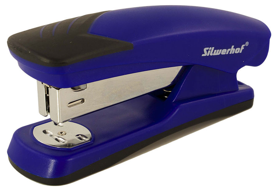 Степлер Silwerhof 401022-28 SHARK 24/6 (20листов) синий/черный 100скоб коробка Степлер Silwerhof 401022-28 SHARK 24/6 (20листов) синий/черный 100скоб коробкаСтеплеры<br>скрепление (листов): 20<br><br>Цвет: синий и черный