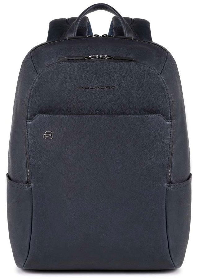 Рюкзак Piquadro Black Square CA3214B3/BLU синий натур.кожа Рюкзак Piquadro Black Square CA3214B3/BLU синий натур.кожаРюкзаки<br>материал: кожа натуральная; отделение для ноутбука; диагональ ноутбука до: 14; отделение для планшета; отделение для ручки; карман для зонта; карман для бутылки<br><br>Линейка: Black Square<br>Цвет: синий