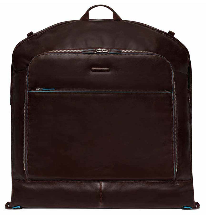Сумка для костюма Piquadro Blue Square PA1617B2/MO коричневый натур.кожа Сумка для костюма Piquadro Blue Square PA1617B2/MO коричневый натур.кожаСумки<br>Портплед выполнен из мягкой телячьей кожи полированной анилином. В комплекте съемный плечевой ремень. Чехол для одежды, отделения для обуви и белья.<br><br>Линейка: Blue Square<br>Цвет: коричневый