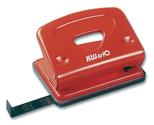 Дырокол Kw-Trio Classic Medium 942 макс.:16лист. металл ассорти с линейкой Дырокол Kw-Trio Classic Medium 942 макс.:16лист. металл ассорти с линейкойДыроколы<br>пробиваемых листов, до 16; диаметр отверстий 6мм; с линейкой<br><br>Цвет: ассорти