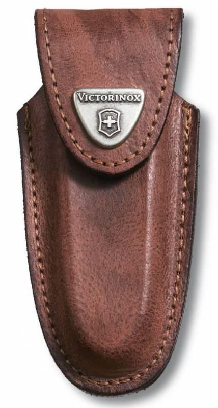 Чехол из нат.кожи Victorinox Leather Belt Pouch (4.0533) коричневый с застежкой на липучке блистер Чехол из нат.кожи Victorinox Leather Belt Pouch (4.0533) коричневый с застежкой на липучке блистерАксессуары к ножам<br>размер ножа: 91мм; рядов инструментов: от 2 до 4 рядов; особенность: застежка на липучке<br><br>Цвет: коричневый