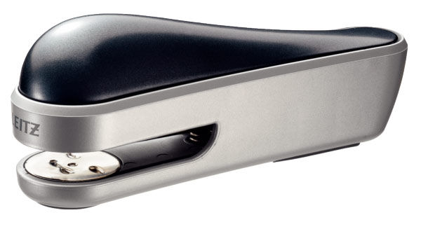 Степлер Esselte 55030089 Allura 24/6 (30листов) графит/серебристый Степлер Esselte 55030089 Allura 24/6 (30листов) графит/серебристыйСтеплеры<br>скрепление (листов): 30<br><br>Цвет: графит и серебристый
