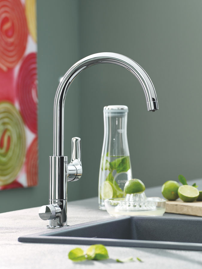 Смеситель для кухни мойки grohe